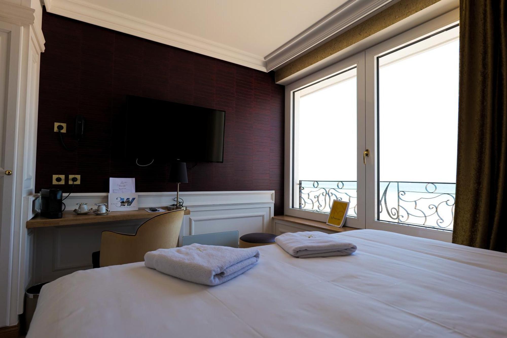 Hôtel Merveilleux Côté Mer Dunkirk Exterior foto